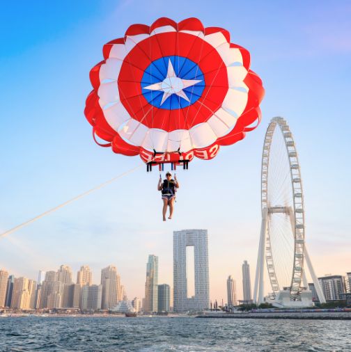 Parasailing-at-Ain-Dubai